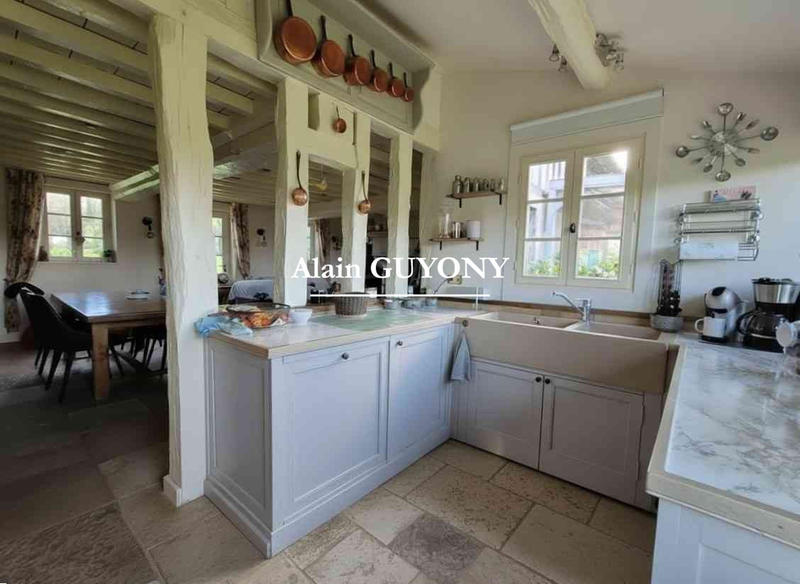 Maison ancienne - 176 m² - 6 pièces