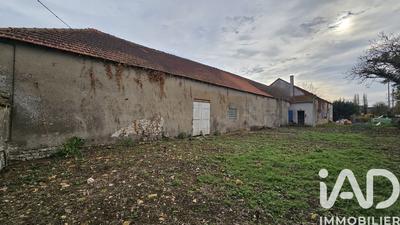 Maison - 400 m² - 1 pièce