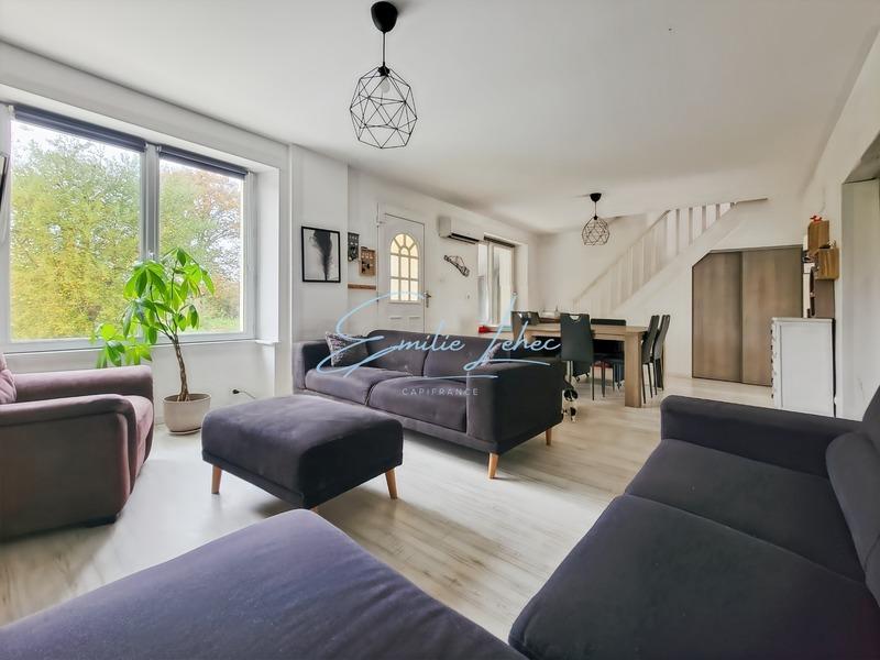 Maison - 180 m² - 8 pièces