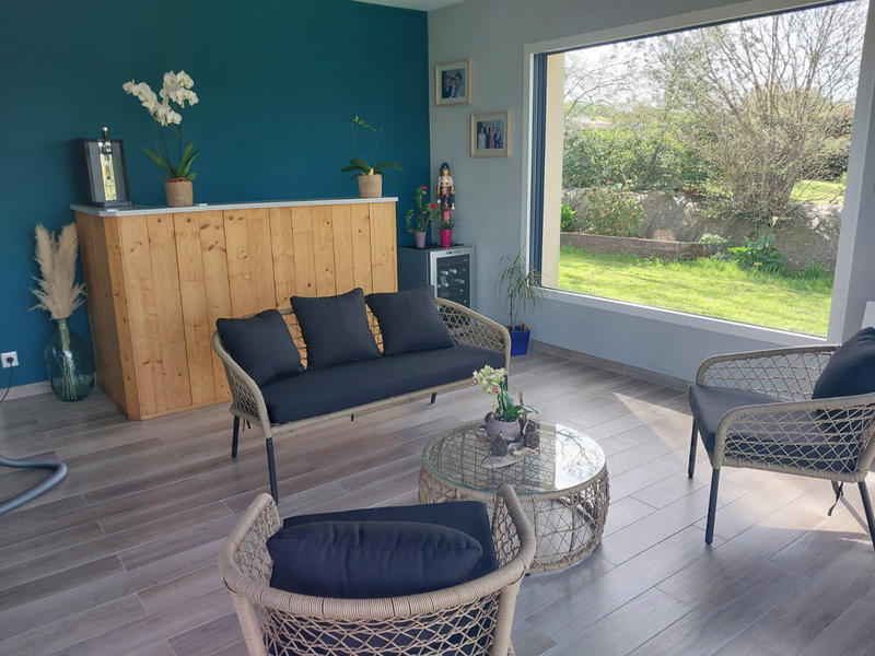 Maison - 210 m² - 8 pièces