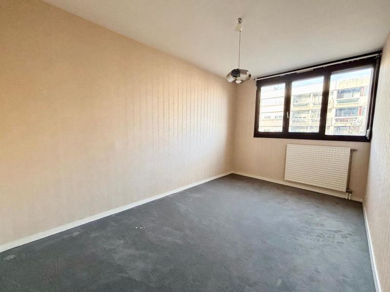 Appartement - 86 m² - 4 pièces