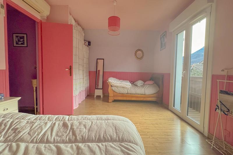 Maison - 133 m² - 6 pièces