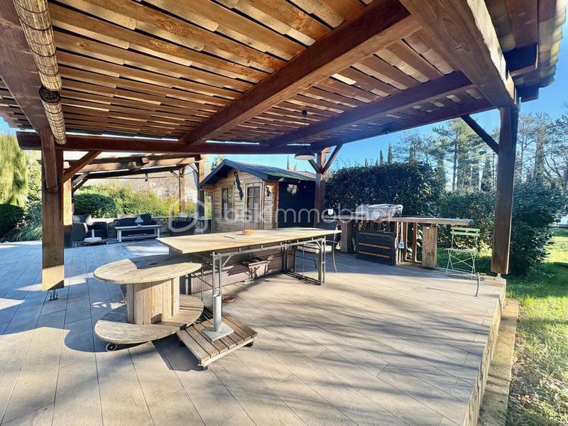 Maison traditionnelle - 105 m² - 6 pièces