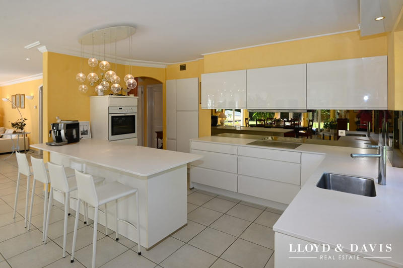 Maison - 170 m² - 7 pièces