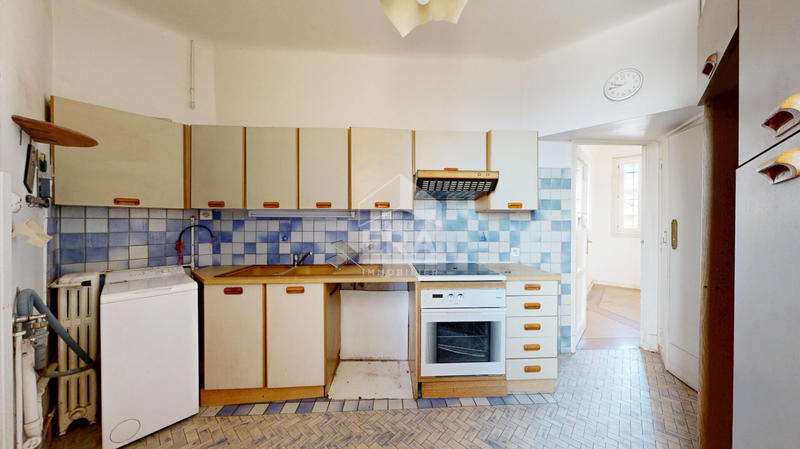 Appartement - 156 m² - 6 pièces