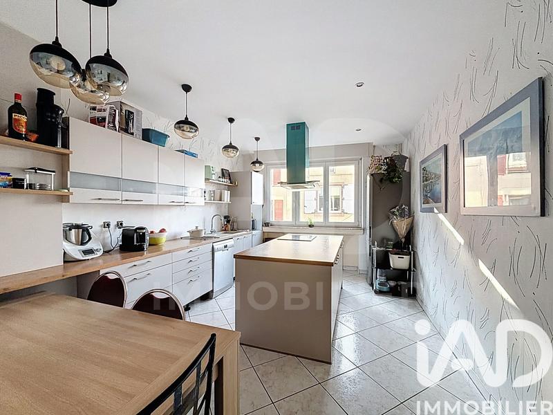 Maison de ville - 218 m² - 5 pièces