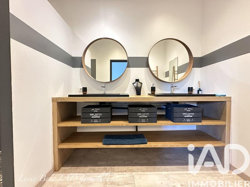 Maison de maîtres - 270 m² - 10 pièces