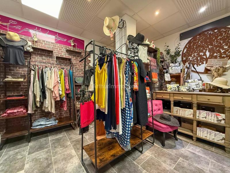 Bureau - 50 m² - 2 pièces