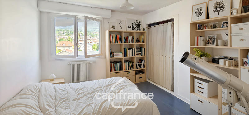 Appartement - 90 m² - 4 pièces