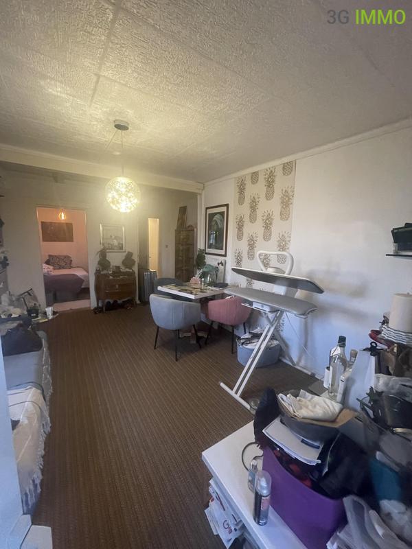 Fonds de commerce - Magasins - 58 m²