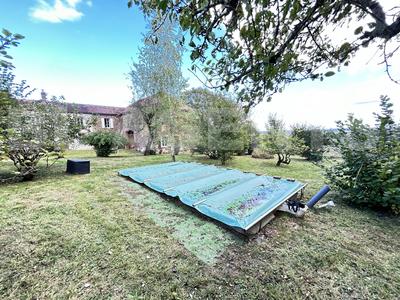 Maison - 102 m² - 4 pièces