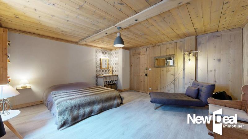 Maison en pierre - 380 m² - 11 pièces