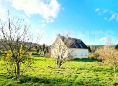 Maison - 180 m² - 8 pièces