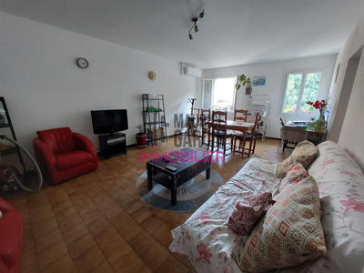 Appartement - 85 m² - 3 pièces