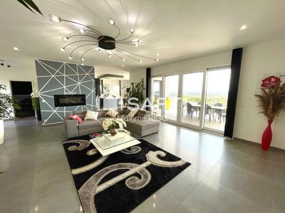 Maison - 193 m² - 7 pièces