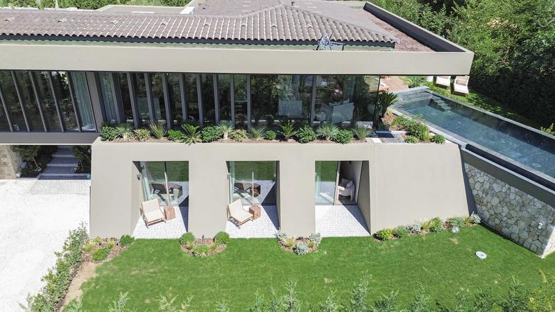 Villa - 280 m² - 10 pièces