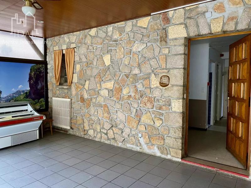 Immeuble - 380 m² - 16 pièces