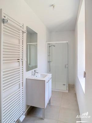 Maison de village - 400 m² - 14 pièces