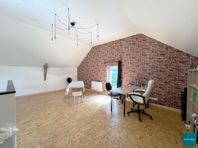 Maison - 350 m² - 11 pièces