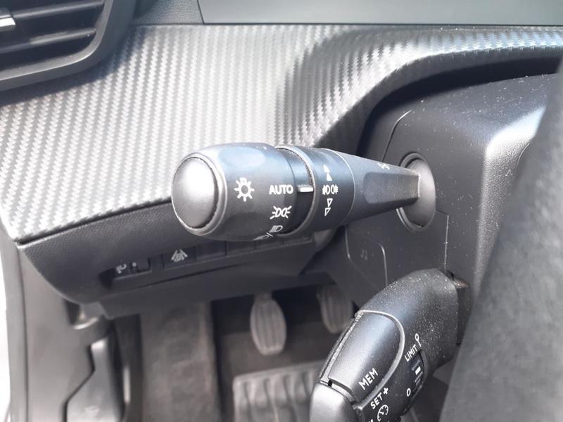 Peugeot 2008 BlueHDi 110 s&amp;S Bvm6 Allure Pack