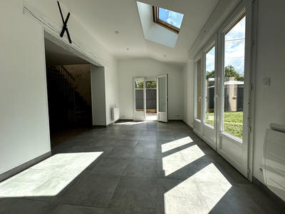 Maison - 94 m² - 5 pièces