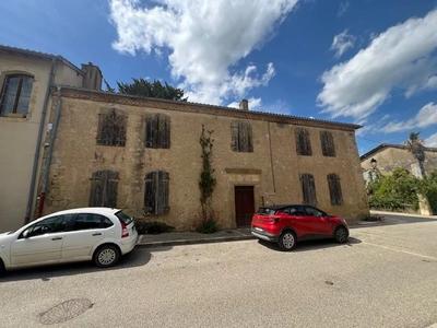 Maison de village - 300 m² - 8 pièces