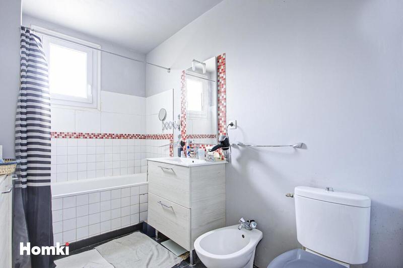 Maison - 102 m² - 5 pièces