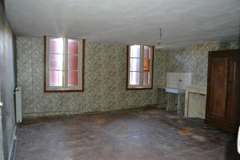 Maison - 250 m² - 6 pièces