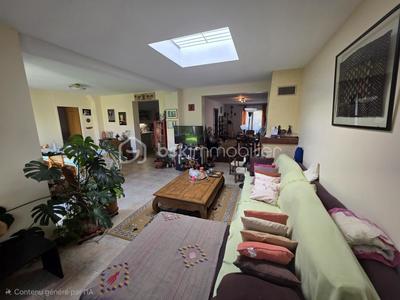 Maison - 139 m² - 6 pièces