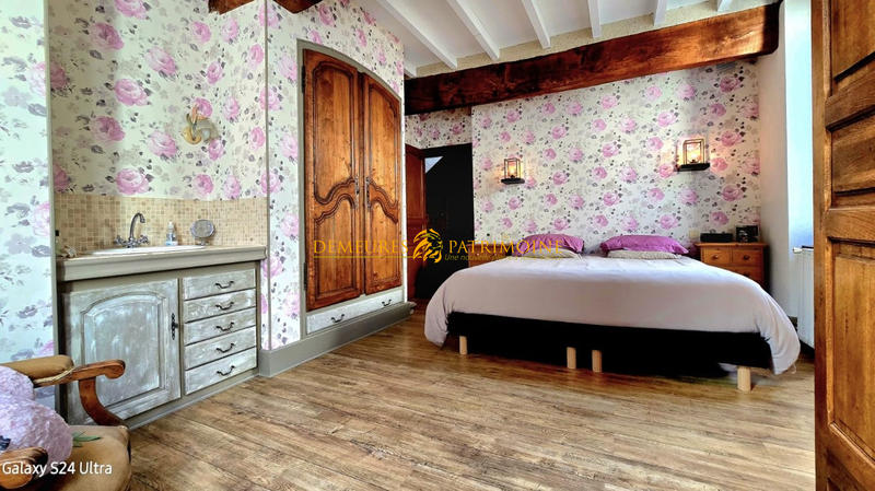 Maison - 205 m² - 5 pièces