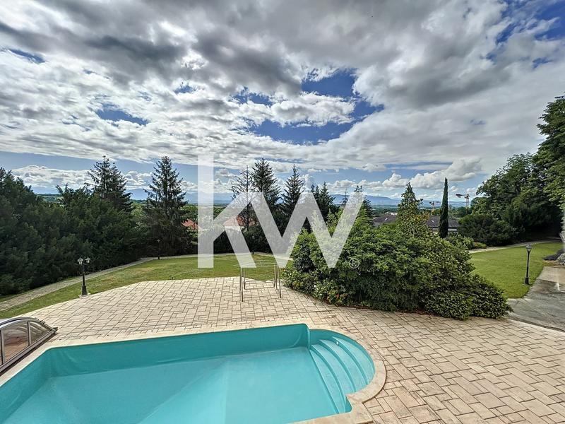 Villa - 548 m² - 22 pièces