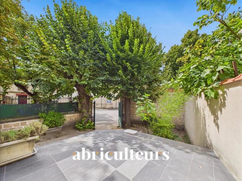 Maison - 92 m² - 7 pièces