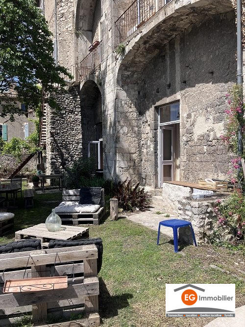 Bastide - 600 m² - 8 pièces