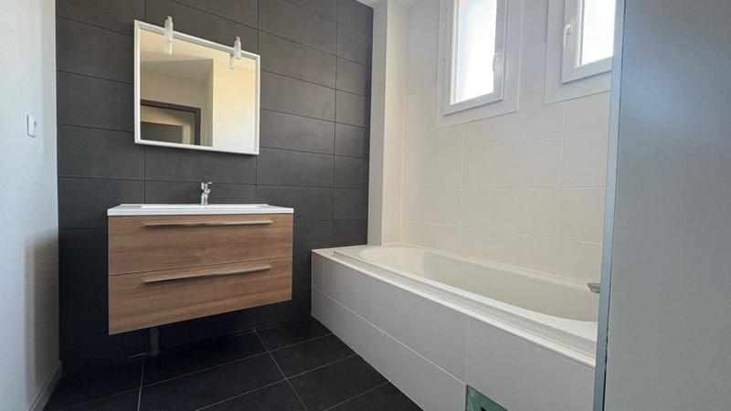 Appartement - 101 m² - 4 pièces