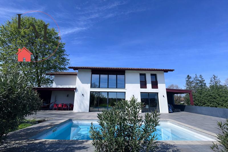 Villa - 170 m² - 5 pièces