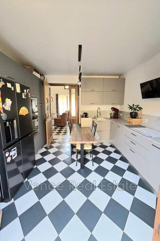 Maison - 171 m² - 6 pièces