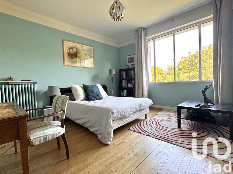 Maison - 238 m² - 8 pièces