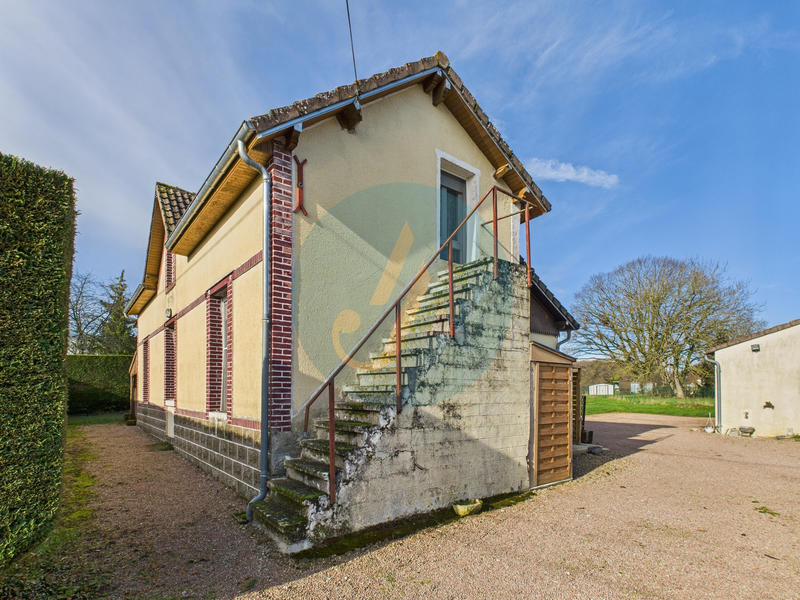 Maison - 115 m² - 6 pièces