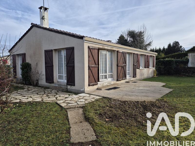 Maison - 90 m² - 4 pièces