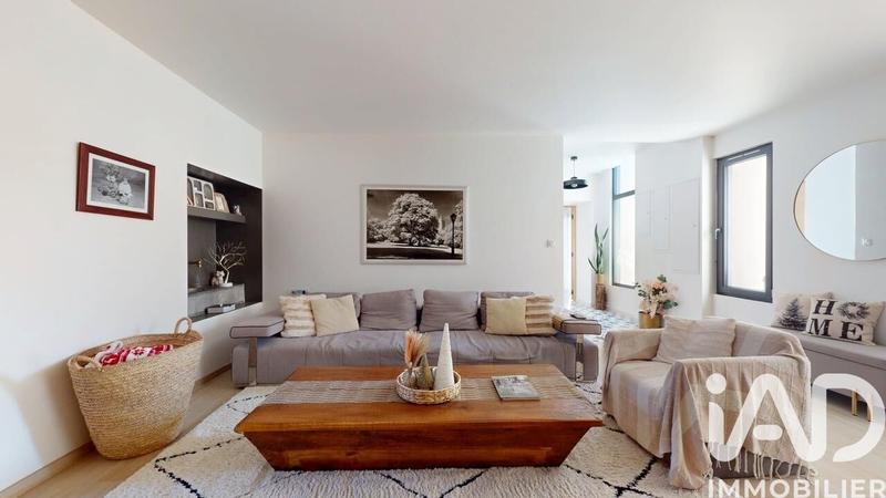 Maison - 205 m² - 6 pièces