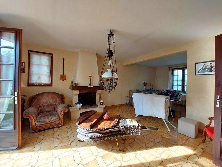 Maison traditionnelle - 83 m² - 4 pièces