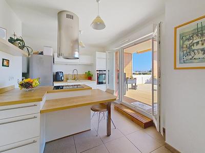 Appartement - 85 m² - 3 pièces