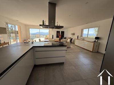 Maison - 162 m² - 6 pièces