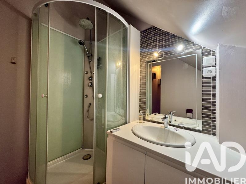 Maison - 198 m² - 7 pièces