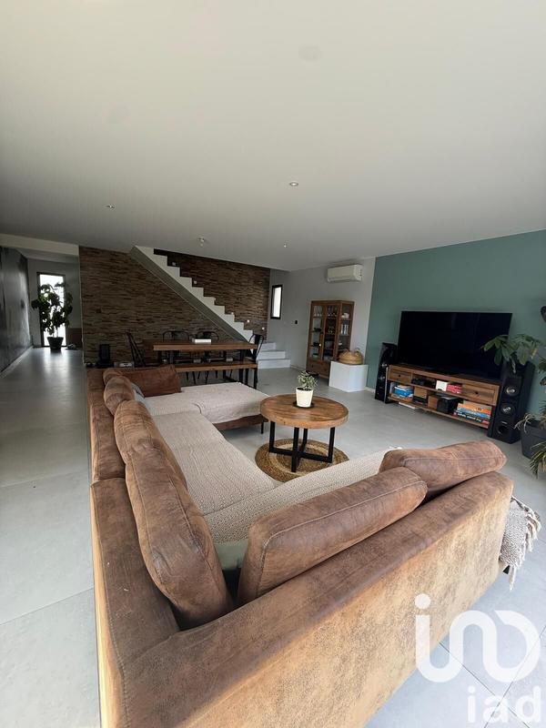 Maison - 182 m² - 7 pièces