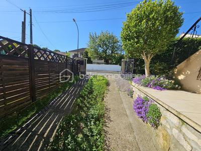 Maison - 95 m² - 6 pièces