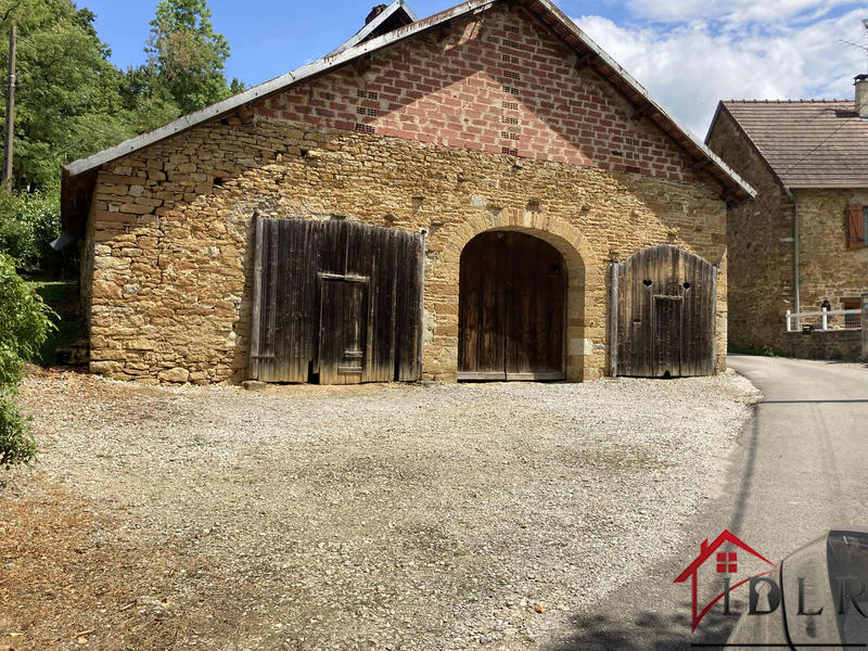 Propriété - 355 m² - 17 pièces