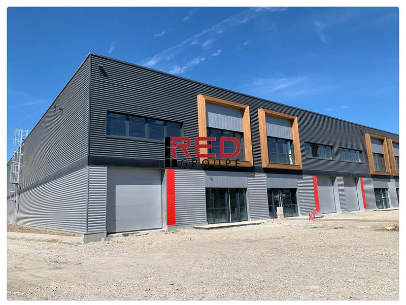 Entrepôt - 5 800 m²