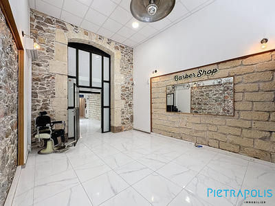 Appartement - 100 m² - 5 pièces