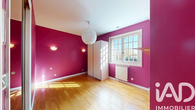 Maison - 245 m² - 8 pièces